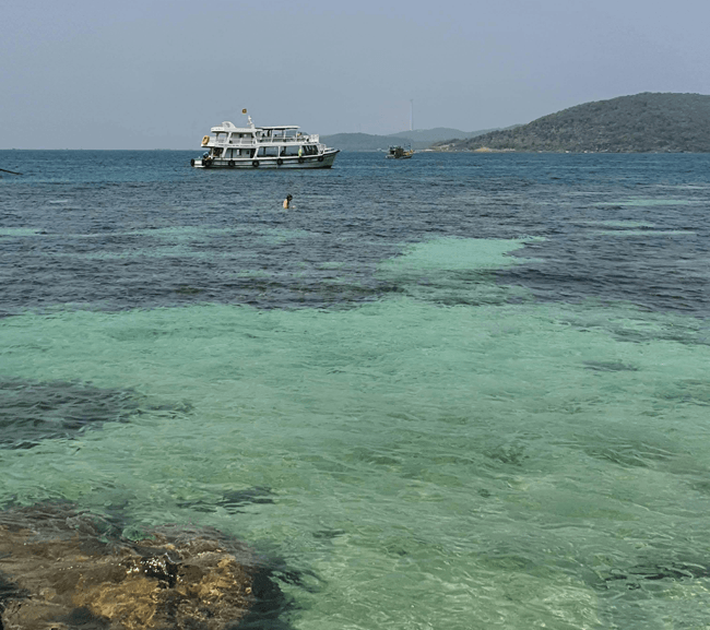 Island Hopping Cruise